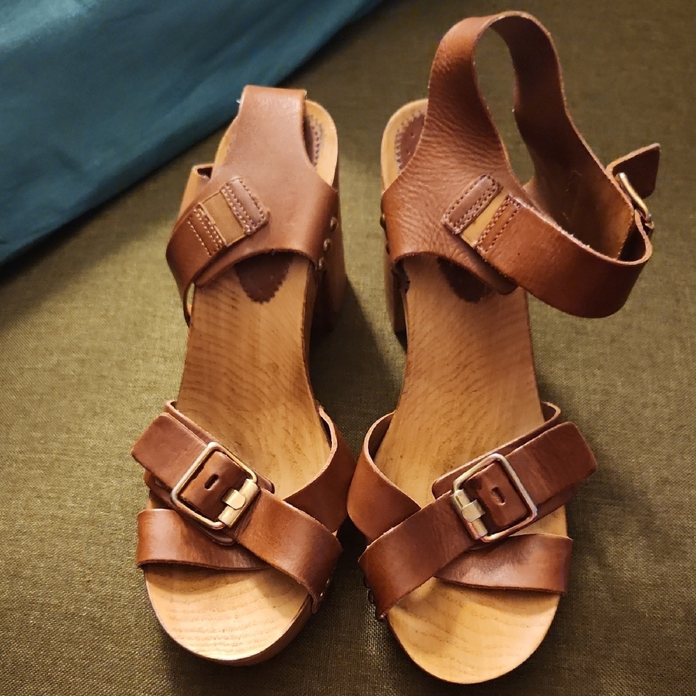 Brown Leather Women's Sandals